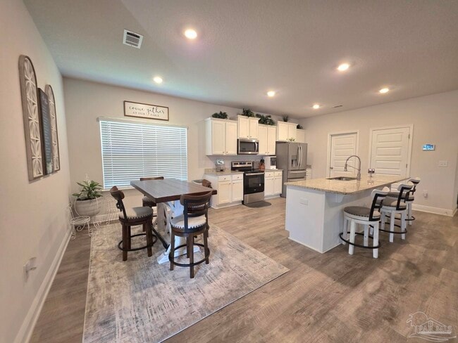 Building Photo - 8055 Silver Maple Dr