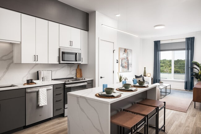 Building Photo - Dorian