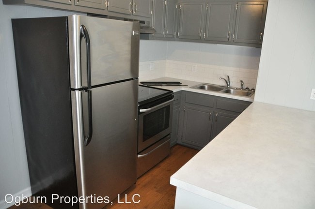 Building Photo - 1426 Glade St NW