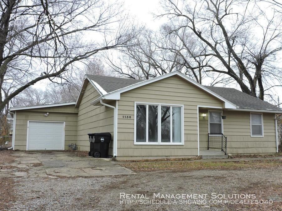 Primary Photo - 3 bedroom in Topeka KS 66618