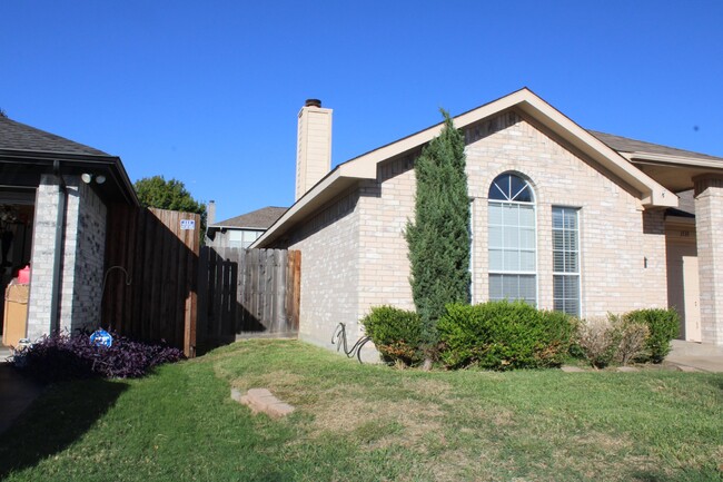 Foto del edificio - 3133 Walingford Dr