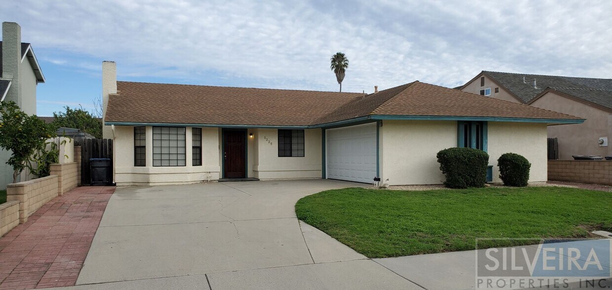 Primary Photo - Inviting Home in Northeast Santa Maria