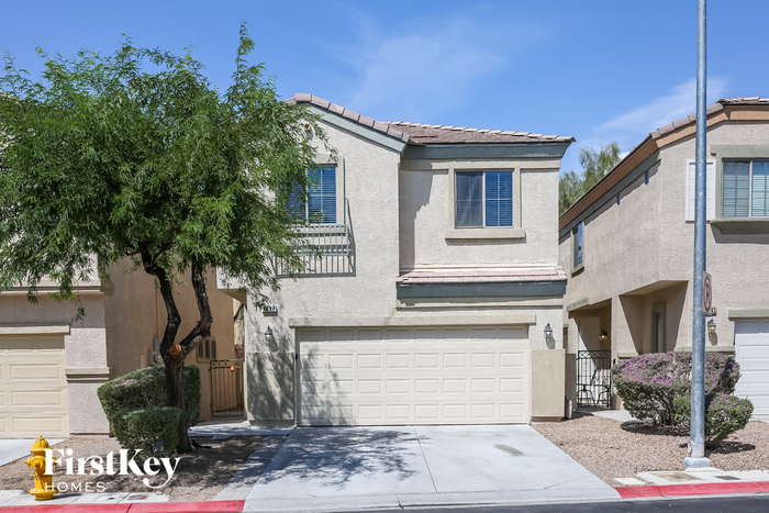 Foto principal - 6437 N Butterfly Sky St