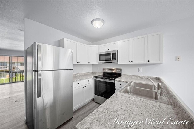 Foto del edificio - 1041 Abbey Ct