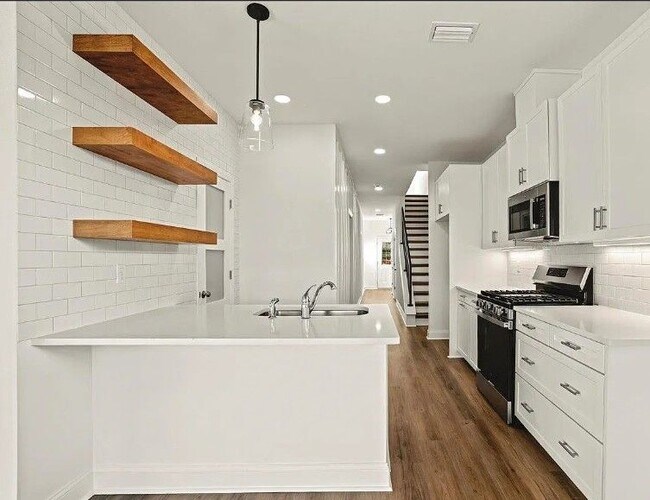 Foto del edificio - 8352 Bull Headley Rd