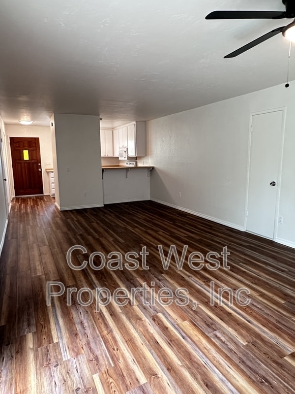 Building Photo - 2119 Garnet Ave
