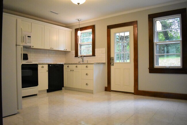 Foto del edificio - 3915 Holston Hills Rd