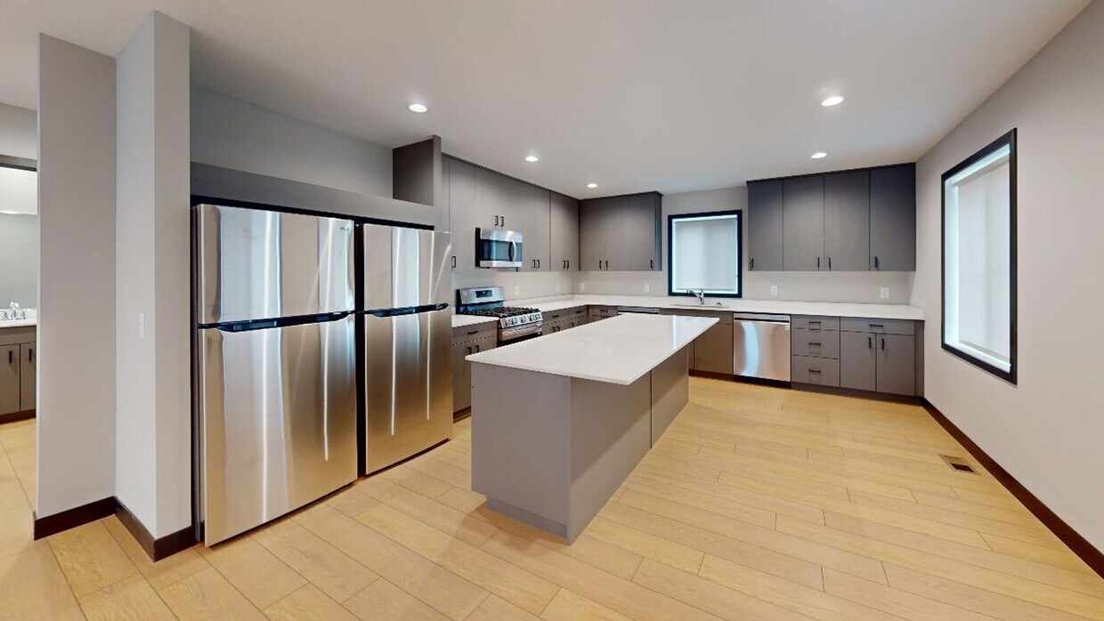 Foto principal - 2023 Build Single Family close to U of M C...