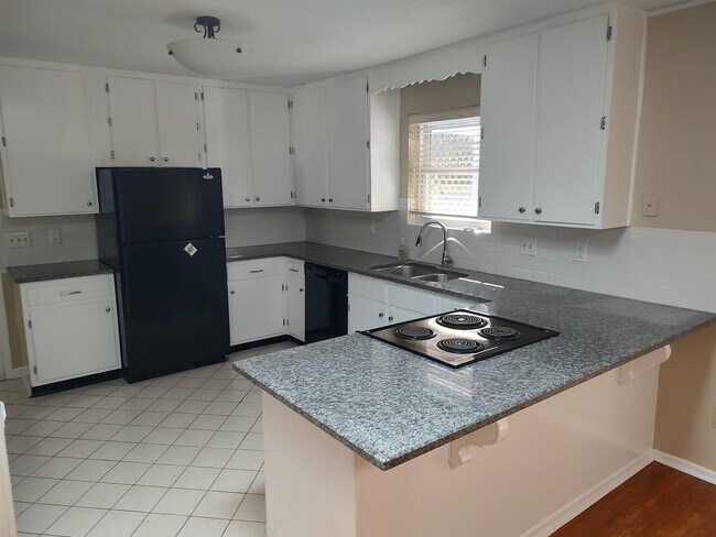 Foto del edificio - 1533 Woodgate Way
