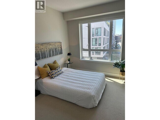 Photo du bâtiment - 8508 Rivergrass Dr