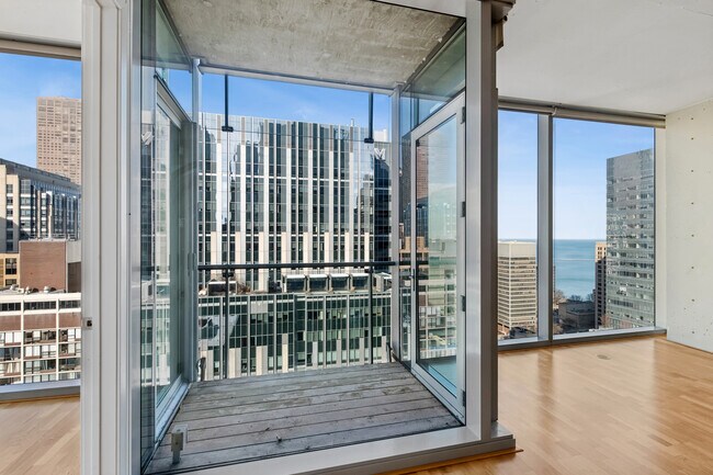 Foto del edificio - 600 N Fairbanks Ct