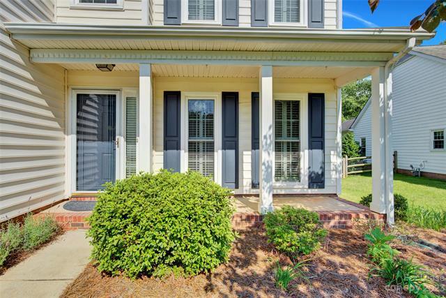 Foto del edificio - 8428 Newton Ln