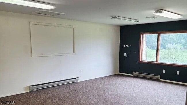 Building Photo - 306 Lake Shore S