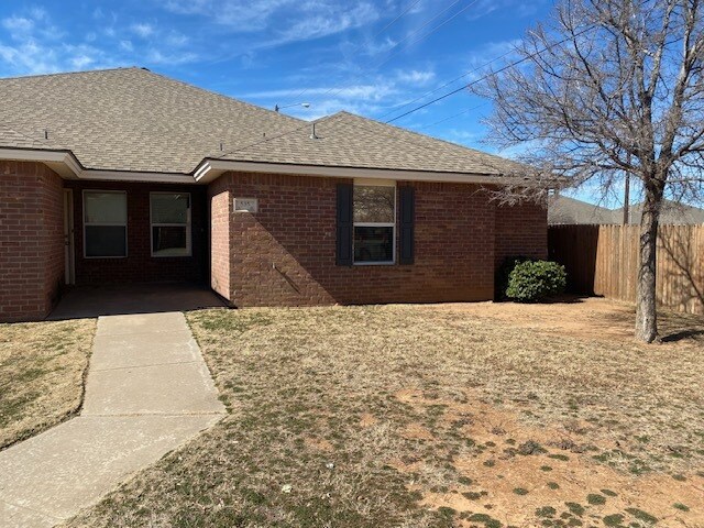Foto principal - 535 N Brentwood Ave