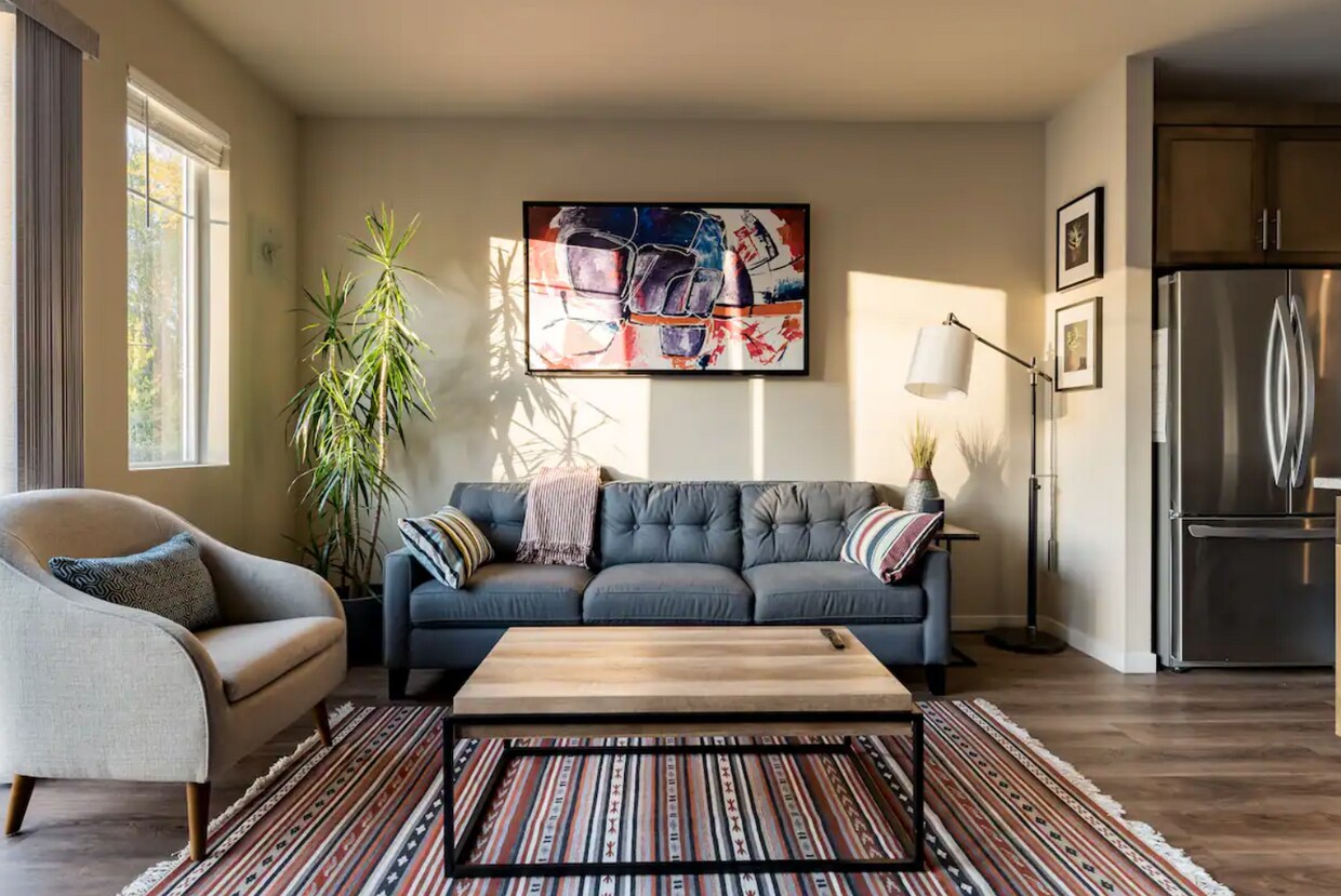 Living - 12805 4th Dr SE