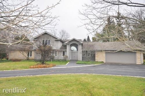 Primary Photo - 1453 E Goodrich Ln