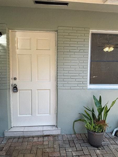 Primary Photo - 1713 N Dixie Hwy