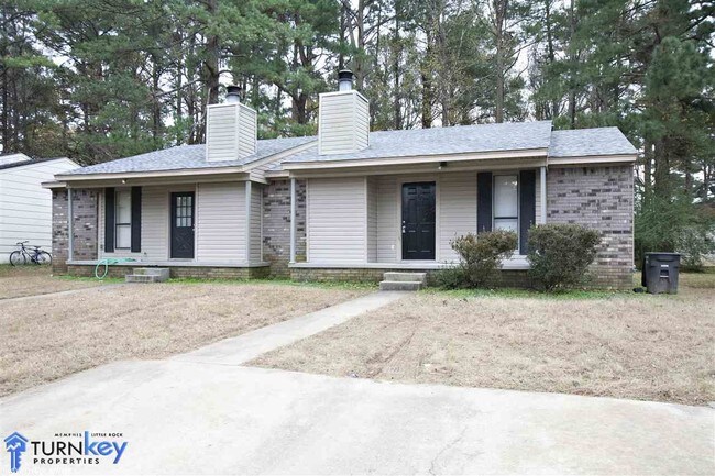 Building Photo - 310 Bellevue Cir