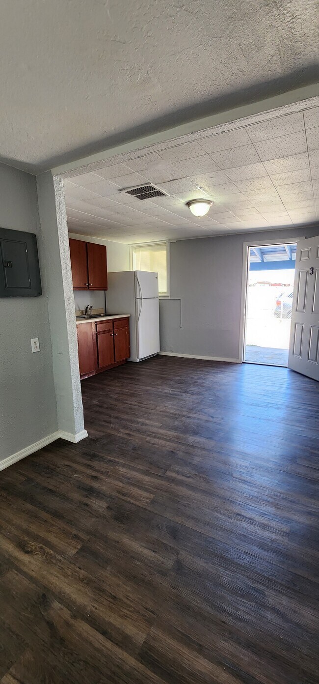 Foto del edificio - 2240 E Taylor St