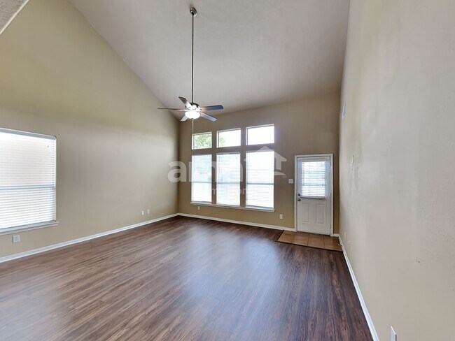 Foto del edificio - 19002 Bressingham Dr