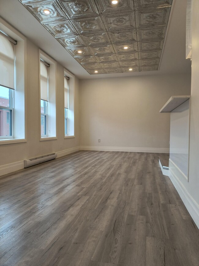 Building Photo - 130-134 Dalhousie St