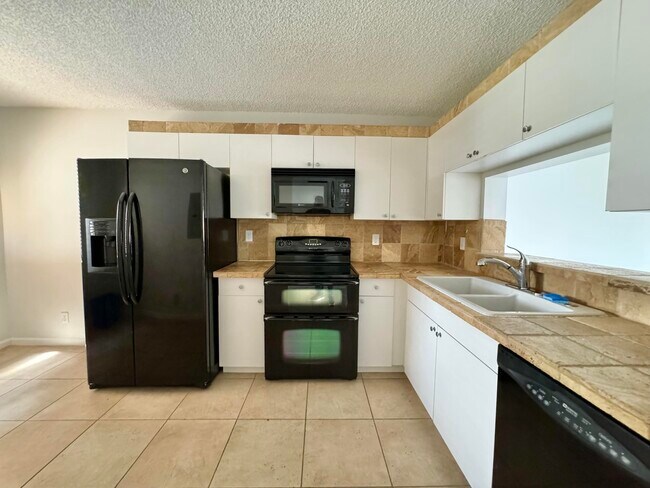 Foto del edificio - 340 NW 67th St