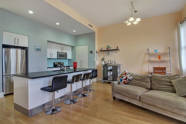 Building Photo - 4 Beacon Way
