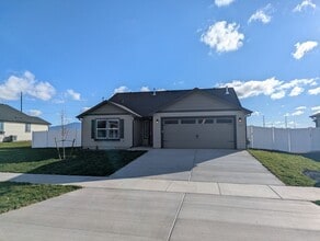 Building Photo - 6476 W Frehley Way