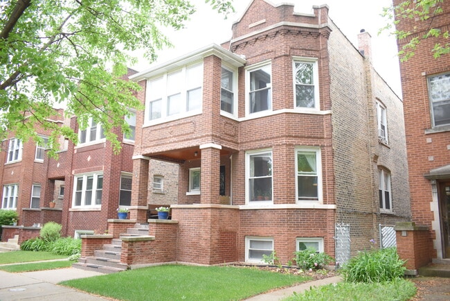 Building Photo - 3425 N Monticello Ave