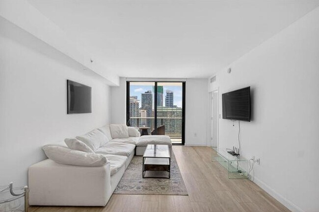 Photo - 55 SW 9th St Apartment