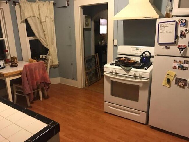 Building Photo - 1 bedroom in Santa Rosa CA 95401