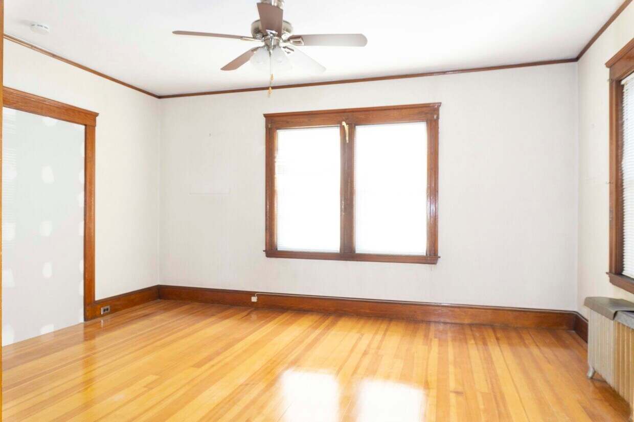 Foto del edificio - 418 Western Ave