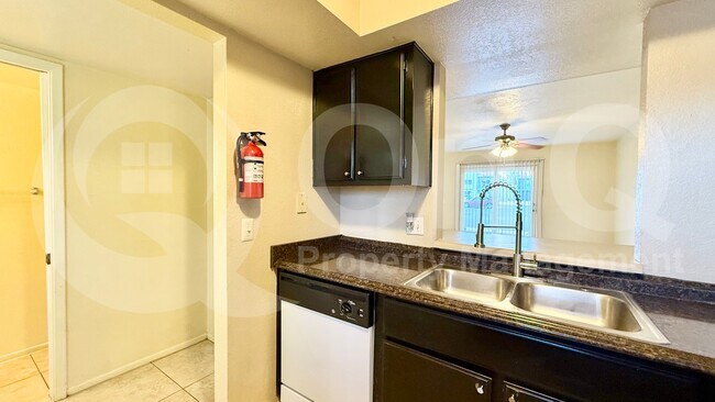 Foto del edificio - 2834 E Kathleen Rd