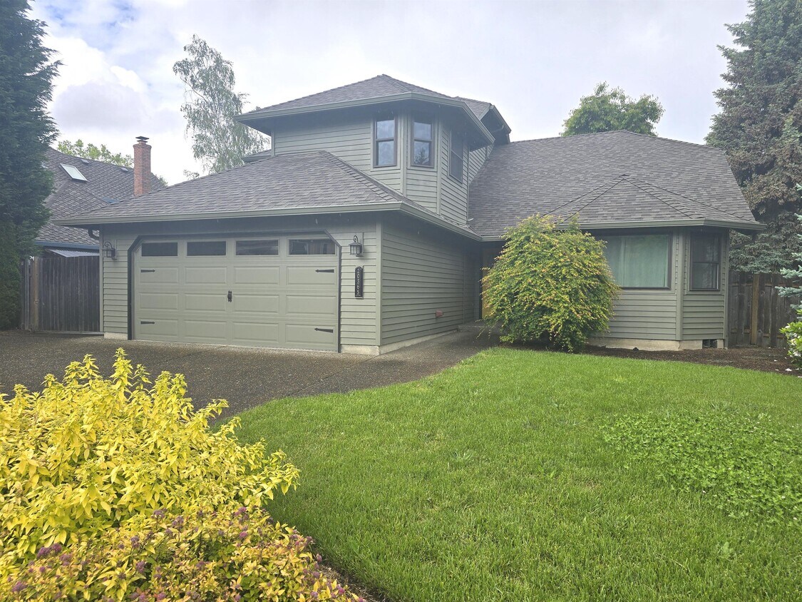 Primary Photo - 20365 NW Quail Hollow Dr