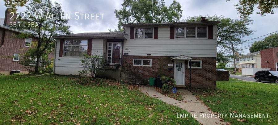 Primary Photo - 3 Bedroom 2 Bathroom Home in West Allentown!