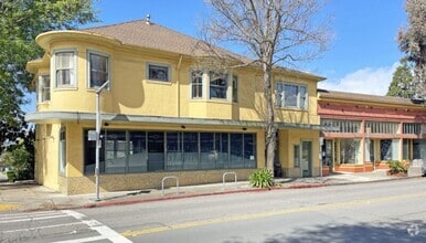 Building Photo - 1847 Virginia St