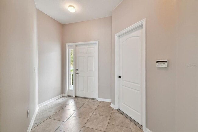 Foto del edificio - 20168 Bay Cedar Ave