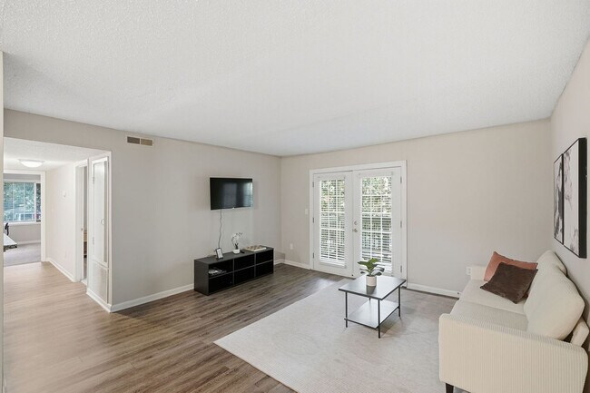 Building Photo - 1826 Lantern Ridge Dr