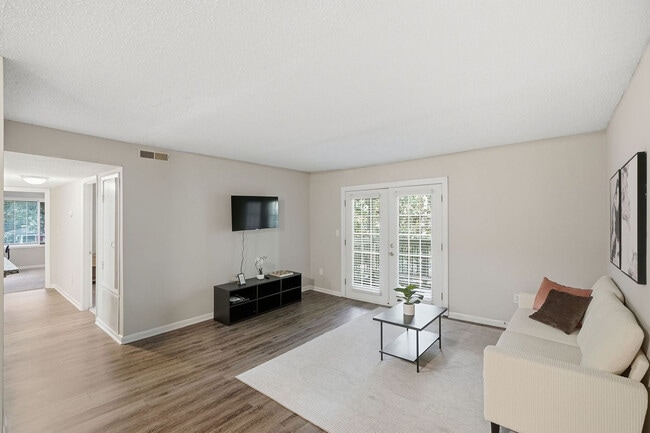 Building Photo - 1826 Lantern Ridge Dr