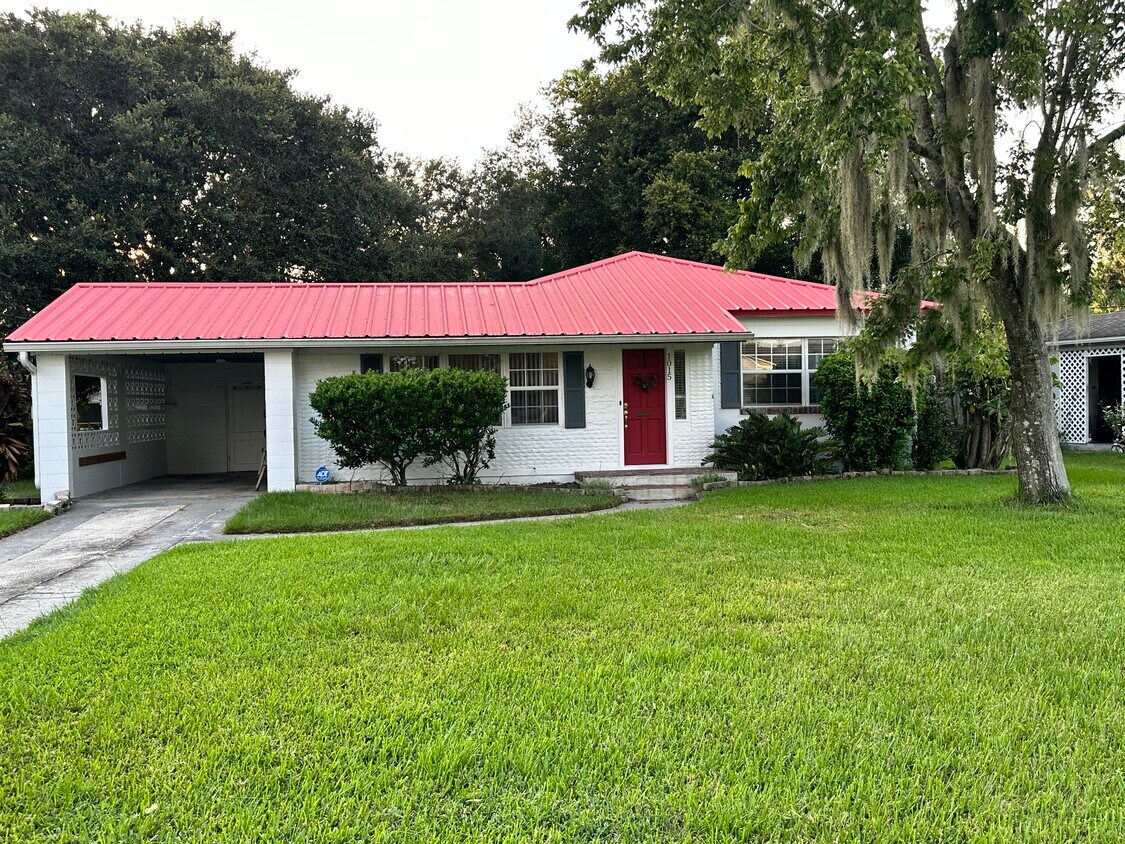 Foto principal - 1015 Clearview Ave