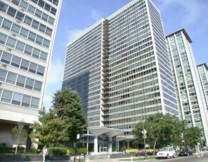 Building Photo - 3550 N Lake Shore Dr
