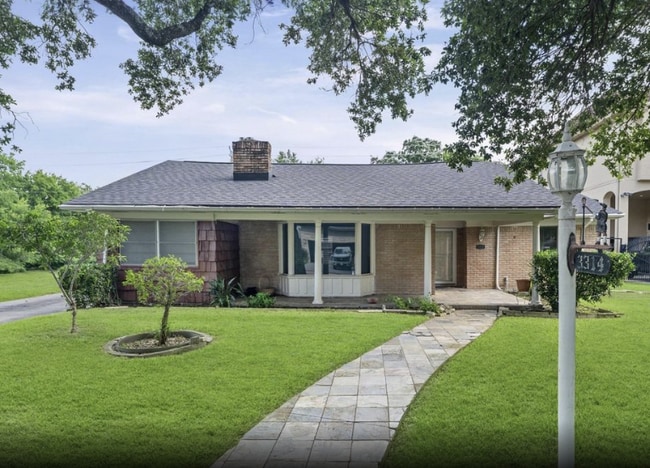 Building Photo - 3314 Blue Bonnet Blvd