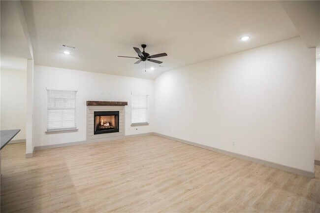 Foto del edificio - 949 Cook St