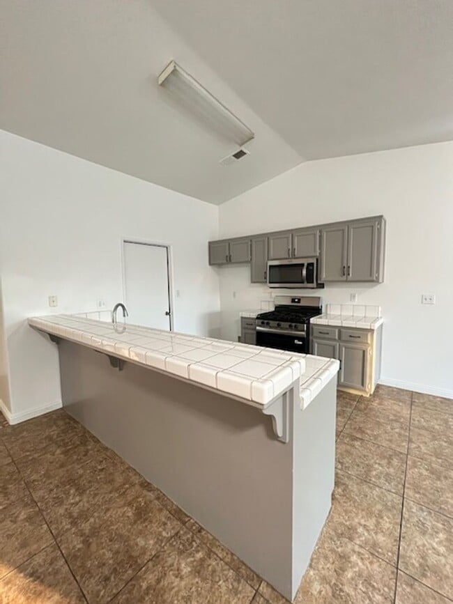 Foto del edificio - Single Family Home