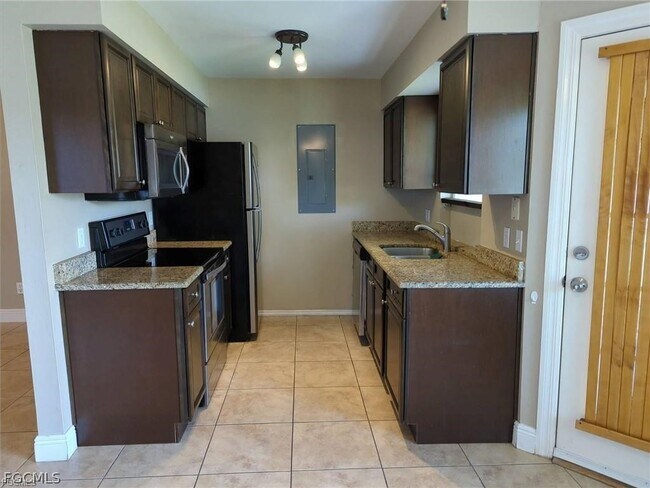Foto del edificio - 1503 SW 48th Terrace