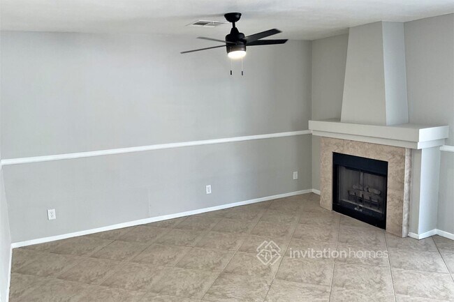 Foto del edificio - 4033 Hazelridge Dr
