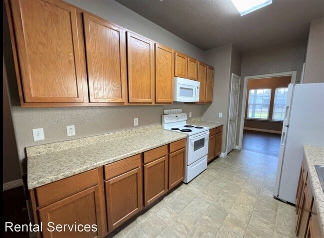Building Photo - 3 br, 2 bath House - 2117 4th St