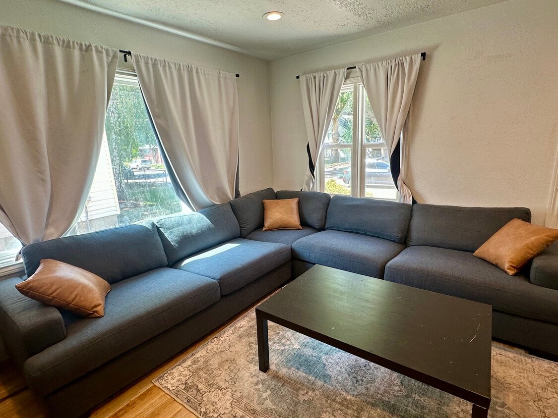 Foto principal - 630 E Coatsville Ave