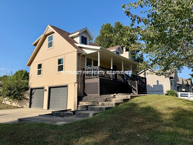Foto del edificio - Beautifully Remodeled 4 Bedroom, 3 Bath Home