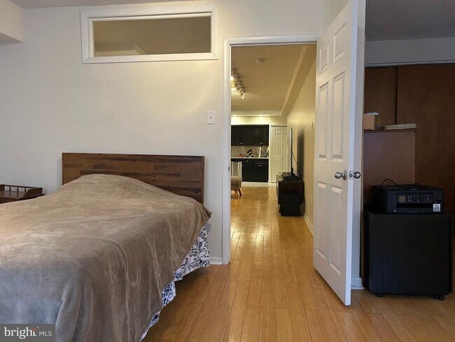 Foto del edificio - 114 N 3rd St